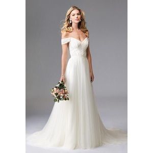 Wedding Dress & Veil